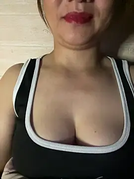 Snapshot of Diana-sexyy chatting on 07.06.26 Diana-sexyy online show from 07.06.26