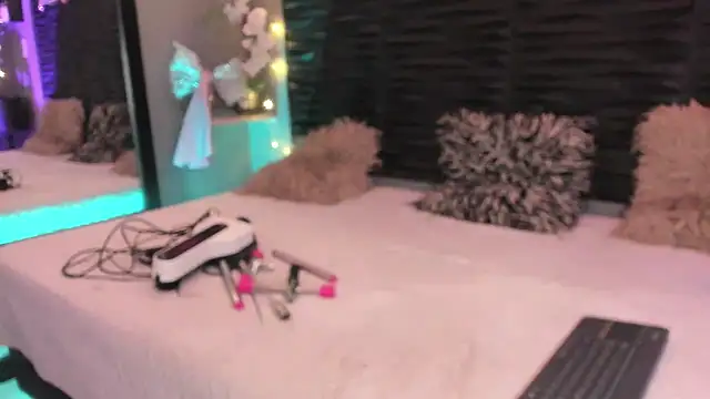 lusstyles 1 online show from 12.21.25