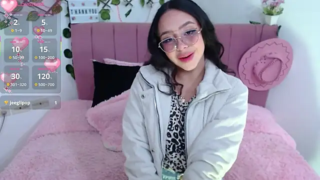 amaris ferrer online show from 12.15.25