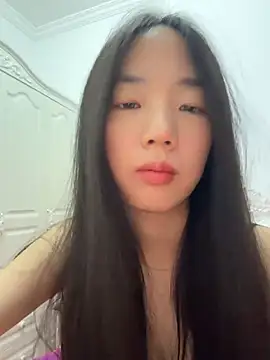 Snapshot of TinyBabe chatting on 04.26.26 TinyBabe online show from 04.26.26
