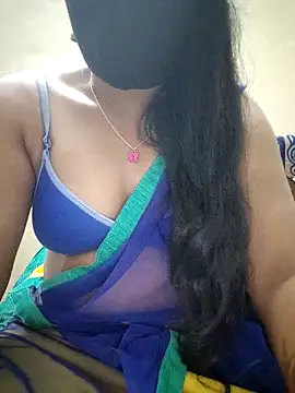 Snapshot of mahalaxmi_teluguammai chatting on 11.20.25 mahalaxmi teluguammai online show from 11.20.25