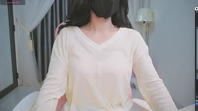 Snapshot of Luli-26 chatting on 12.03.25 Luli-26 online show from 12.03.25