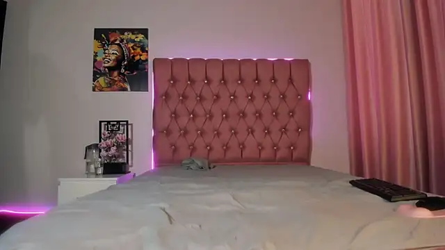 VanillaFlo online show from 04.09.26