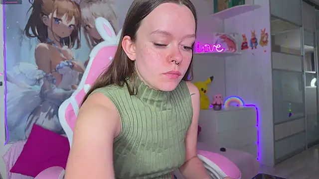 CheekySashaCharm online show from 04.17.26