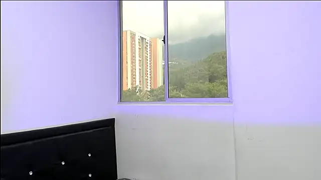 nicolvibes 212 online show from 12.18.25