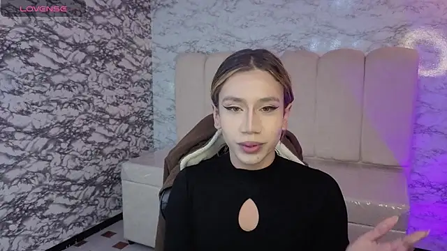 Evy Luxx v online show from 02.06.26