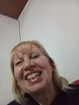 SexyMilf1211 online show from 05.12.26