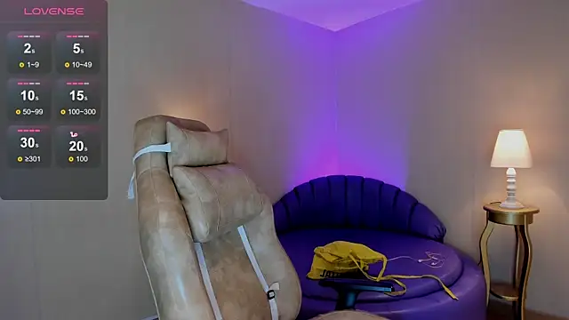 Midnight Bluee online show from 12.05.25