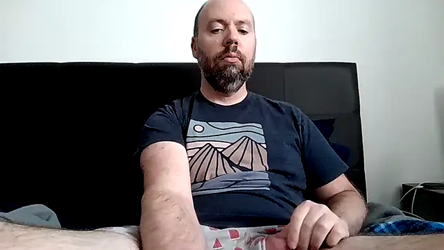 Snapshot of sbeast69 chatting on 11.15.25 sbeast69 online show from 11.15.25