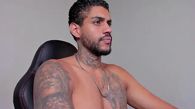 LuigiVitale 1 online show from 12.01.25