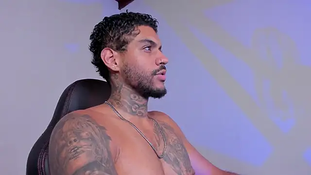 LuigiVitale 1 online show from 12.04.25