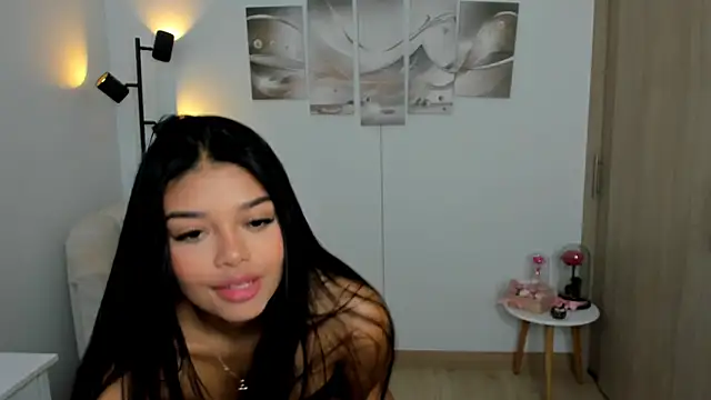Snapshot of haileyflorez_ chatting on 05.06.26 haileyflorez online show from 05.06.26