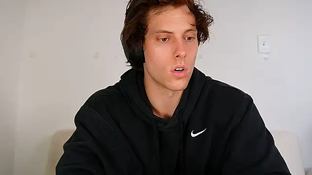 Snapshot of alex_islivee chatting on 04.01.26 alex islivee online show from 04.01.26