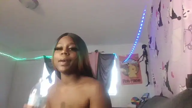 Snapshot of Mistresslucyxxx chatting on 02.04.26 Mistresslucyxxx online show from 02.04.26