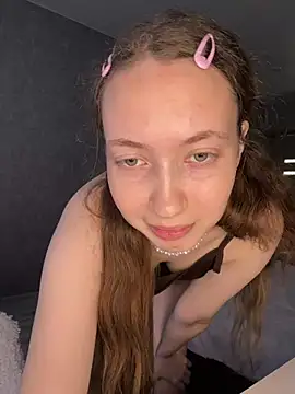 Snapshot of Holy_Poly chatting on 02.20.26 Holy Poly online show from 02.20.26