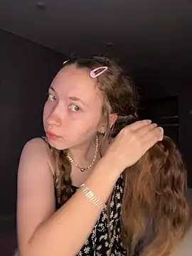 Snapshot of Holy_Poly chatting on 02.23.26 Holy Poly online show from 02.23.26