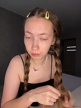 Holy Poly online show from 04.07.26