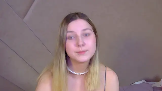 Snapshot of TinnaBurton chatting on 07.08.26 TinnaBurton online show from 07.08.26