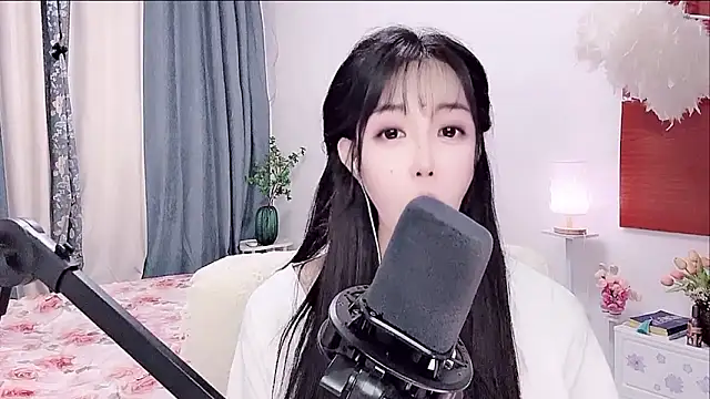 Laura 520 online show from 06.15.26