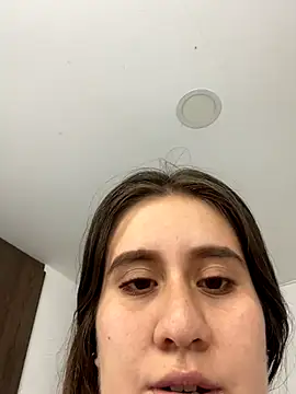 Scarlett Noire outdoors online show from 11.28.25