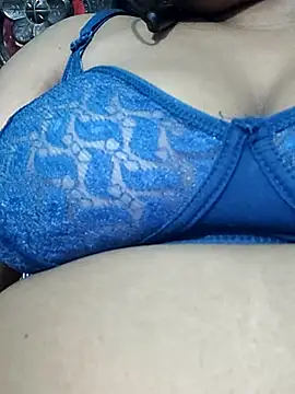 Snapshot of Desiteen21 chatting on 11.21.25 Desiteen21 online show from 11.21.25