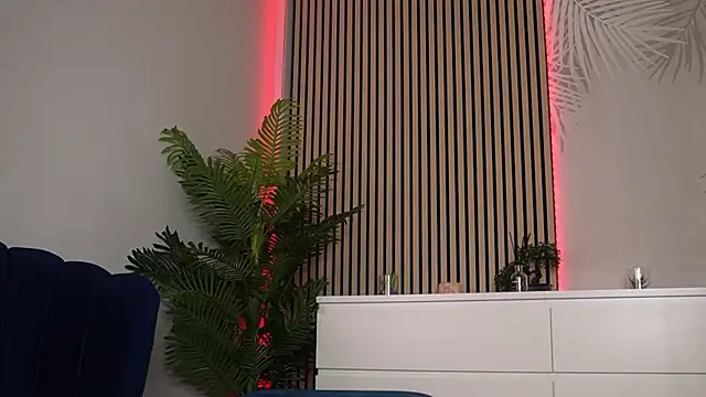 Miss Denisse online show from 11.28.25