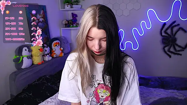 Emmie shy online show from 04.10.26