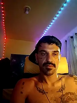 Snapshot of xxxbananaboy chatting on 11.19.25 xxxbananaboy online show from 11.19.25