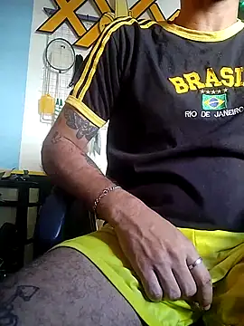 Snapshot of xxxbananaboy chatting on 11.19.25 xxxbananaboy online show from 11.19.25