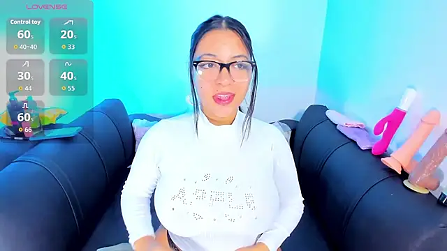 evelisse  online show from 02.12.26