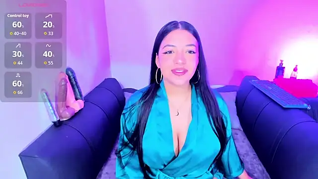 evelisse  online show from 02.19.26