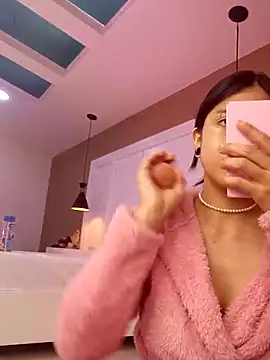 Snapshot of VelvetNovaa chatting on 11.23.25 VelvetNovaa online show from 11.23.25