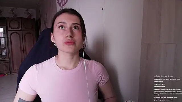 Snapshot of KristinaScott chatting on 03.16.26 KristinaScott online show from 03.16.26