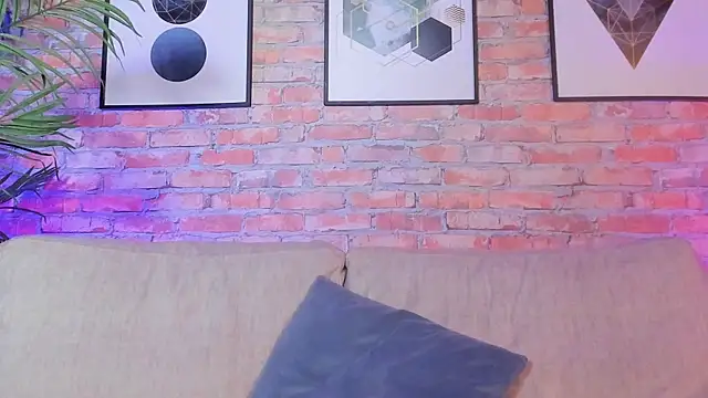 Chris Varden online show from 12.17.25