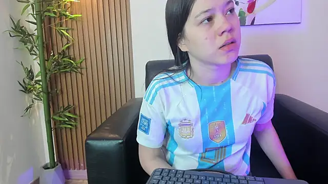 Emily Frostt online show from 07.16.26