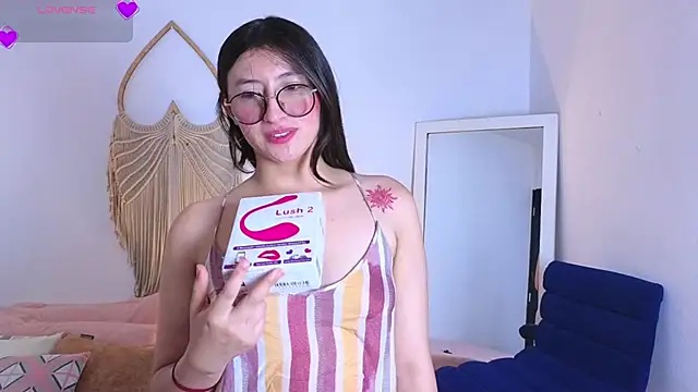 ChaosDoll   online show from 12.19.25