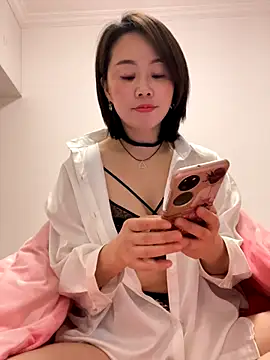 xiaoling2358 online show from 12.21.25