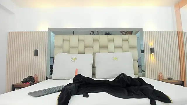 noah pariss online show from 12.04.25