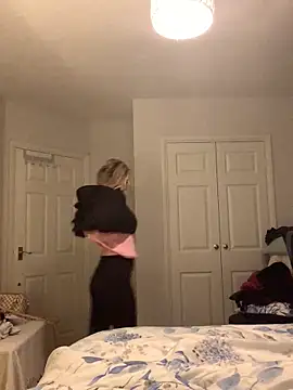 xoxohan11 online show from 11.25.25