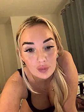 xoxohan11 online show from 11.27.25