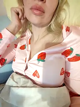 NaughtyClaudia  online show from 12.13.25