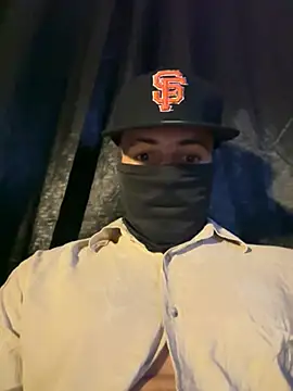 Snapshot of Perverzo124 chatting on 01.09.26 Perverzo124 online show from 01.09.26