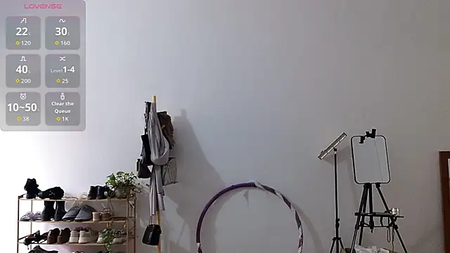 Snapshot of adele8731 chatting on 12.02.25 adele8731 online show from 12.02.25