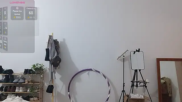 Snapshot of adele8731 chatting on 12.04.25 adele8731 online show from 12.04.25