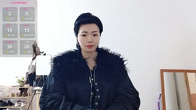 Snapshot of adele8731 chatting on 01.06.26 adele8731 online show from 01.06.26