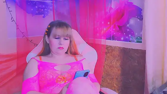 BESTLOLA online show from 04.07.26