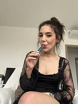 lunababy77 online show from 02.20.26