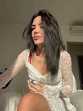 lunababy77 online show from 02.24.26