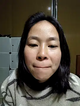 Snapshot of Cat-meow chatting on 01.16.26 Cat-meow online show from 01.16.26