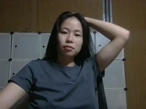 Snapshot of Cat-meow chatting on 06.15.26 Cat-meow online show from 06.15.26